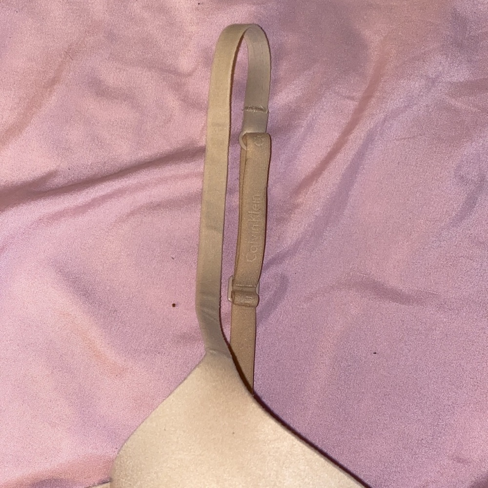 Calvin Klein Lightly Lined Bra - image 5